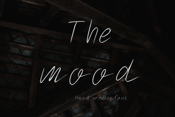 The Mood Font: Elegant Script for Digital Marketing
